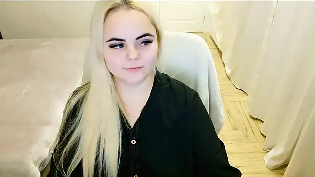 lovely-eyes online show from 13, 2, 2025