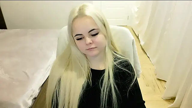 lovely-eyes online show from 25, 2, 2025