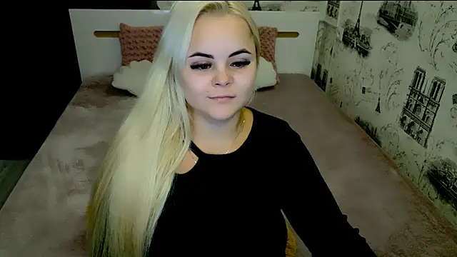 lovely-eyes online show from 10, 9, 2025