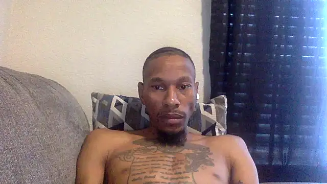 Snapshot of KingDerRico chatting on 17, 10, 2025 KingDerRico online show from 17, 10, 2025