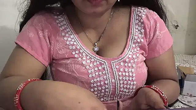 Snapshot of Gulaboo_bhabi chatting on 3, 2, 2025 Gulaboo bhabi online show from 3, 2, 2025