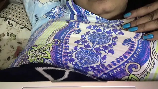 Snapshot of Gulaboo_bhabi chatting on 12, 2, 2025 Gulaboo bhabi online show from 12, 2, 2025