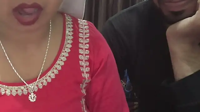 Snapshot of Gulaboo_bhabi chatting on 18, 2, 2025 Gulaboo bhabi online show from 18, 2, 2025