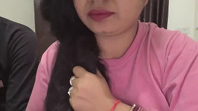 Snapshot of Gulaboo_bhabi chatting on 18, 2, 2025 Gulaboo bhabi online show from 18, 2, 2025