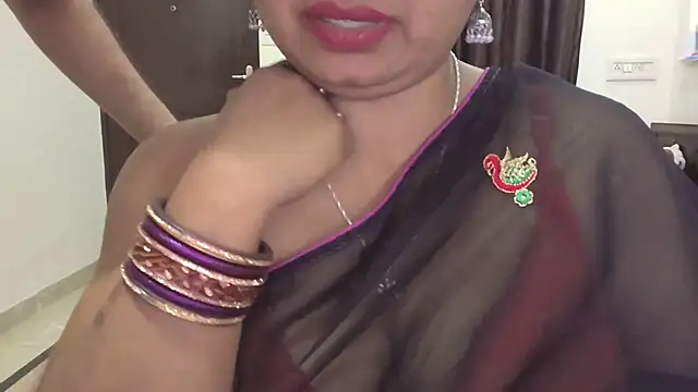 Snapshot of Gulaboo_bhabi chatting on 18, 2, 2025 Gulaboo bhabi online show from 18, 2, 2025
