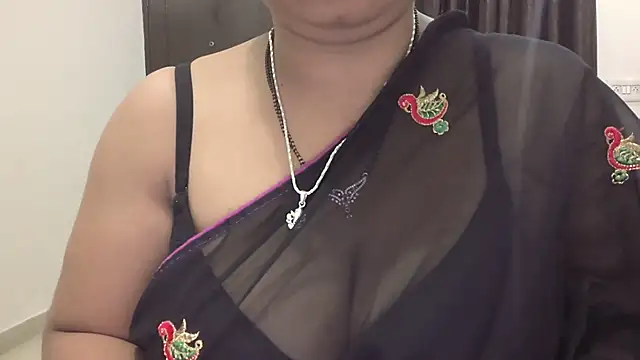 Snapshot of Gulaboo_bhabi chatting on 22, 2, 2025 Gulaboo bhabi online show from 22, 2, 2025