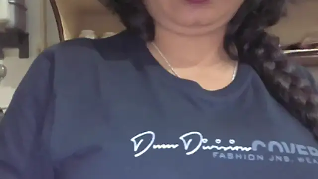 Snapshot of Gulaboo_bhabi chatting on 4, 3, 2025 Gulaboo bhabi online show from 4, 3, 2025