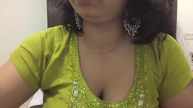 Snapshot of Gulaboo_bhabi chatting on 15, 3, 2025 Gulaboo bhabi online show from 15, 3, 2025