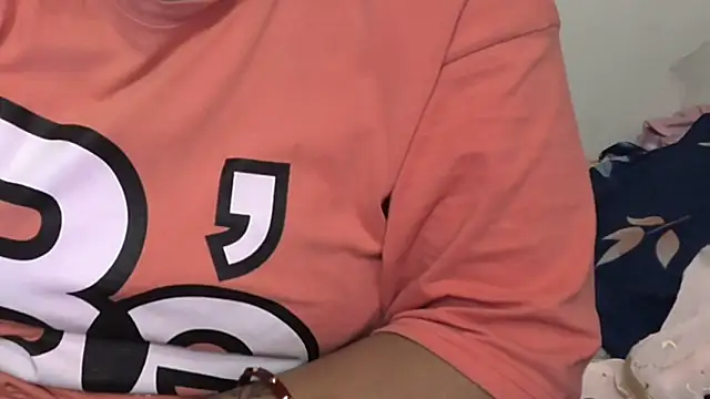 Snapshot of Gulaboo_bhabi chatting on 19, 3, 2025 Gulaboo bhabi online show from 19, 3, 2025