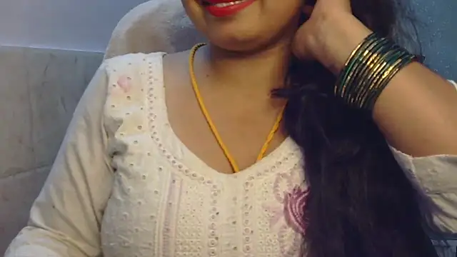 Snapshot of Gulaboo_bhabi chatting on 1, 10, 2025 Gulaboo bhabi online show from 1, 10, 2025