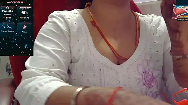 Snapshot of Gulaboo_bhabi chatting on 11, 10, 2025 Gulaboo bhabi online show from 11, 10, 2025