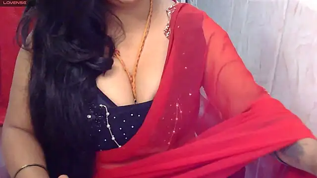 Snapshot of Gulaboo_bhabi chatting on 2, 11, 2025 Gulaboo bhabi online show from 2, 11, 2025