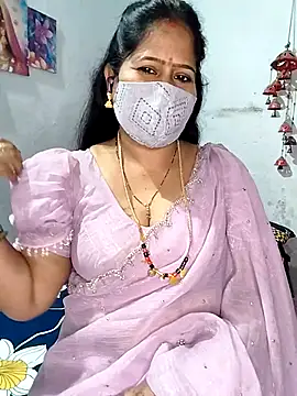 Snapshot of Rani_Darling_99 chatting on 25, 10, 2025 Rani Darling 99 online show from 25, 10, 2025