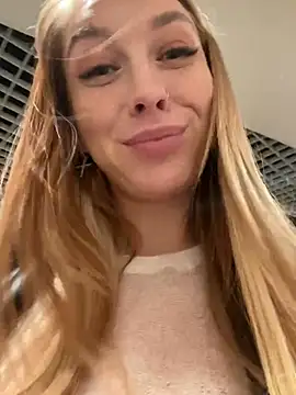 Snapshot of Sweet___Emily chatting on 13, 2, 2025 Sweet Emily online show from 13, 2, 2025