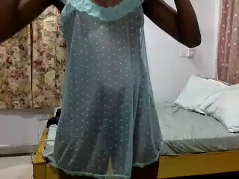 Snapshot of Sexy_megg chatting on 7, 12, 2024 Sexy megg online show from 7, 12, 2024