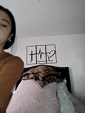 EimyParker  online show from 28, 9, 2025