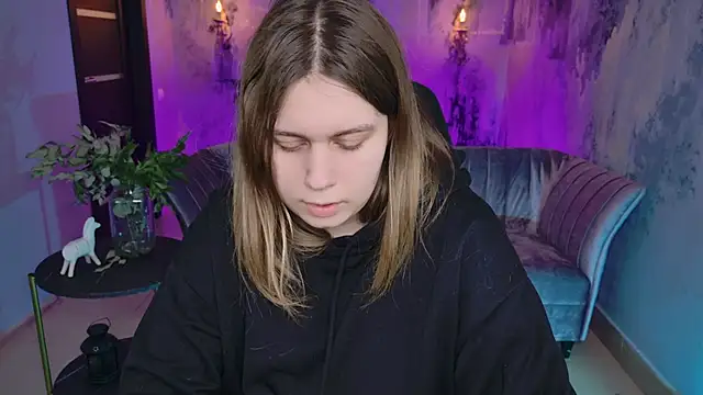 FioraMarmoris online show from 7, 2, 2025