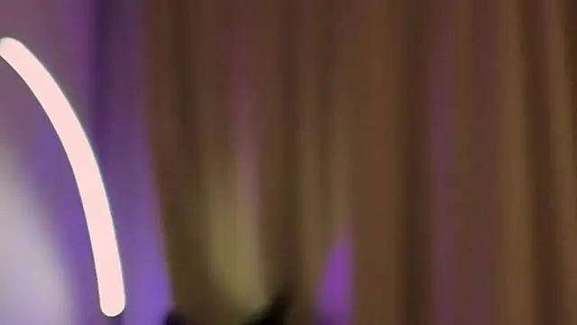 Eva Natsumi online show from 25, 1, 2025