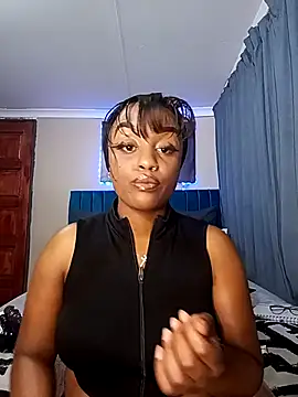 Snapshot of Queen-Chocolate chatting on 9, 11, 2025 Queen-Chocolate online show from 9, 11, 2025