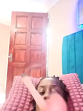 Queen-Chocolate online show from 6, 1, 2026