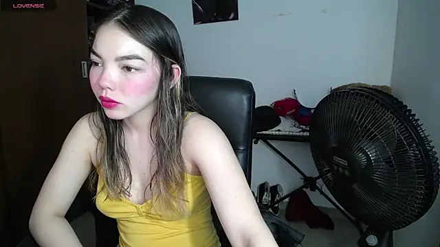 Snapshot of venelope1 chatting on 16, 2, 2025 venelope1 online show from 16, 2, 2025