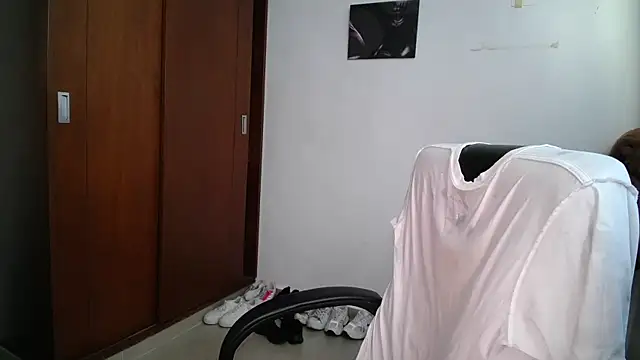 Snapshot of venelope1 chatting on 20, 11, 2025 venelope1 online show from 20, 11, 2025