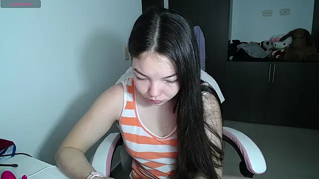 Snapshot of venelope1 chatting on 13, 5, 2026 venelope1 online show from 13, 5, 2026