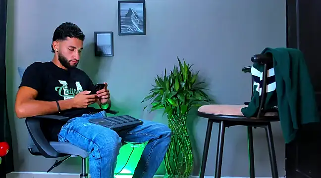 Damian 022 online show from 11, 3, 2025