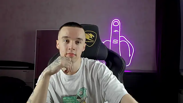 MasonWarholl online show from 14, 12, 2024