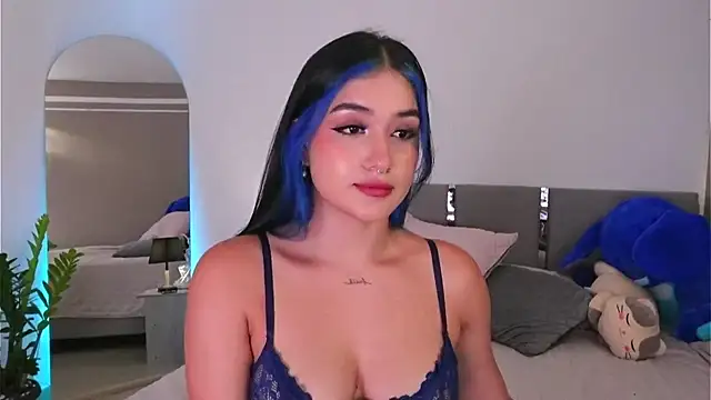 AnnyHizzle online show from 23, 9, 2025