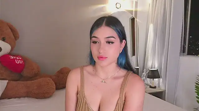 AnnyHizzle online show from 12, 11, 2025