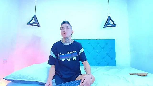 Tinny and Candy online show from 21, 1, 2025