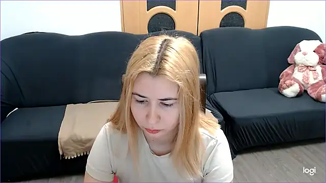 VioletaFlower7 online show from 18, 2, 2025