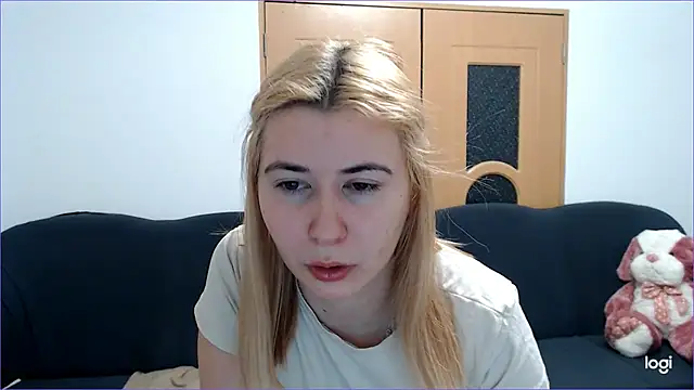 VioletaFlower7 online show from 18, 2, 2025