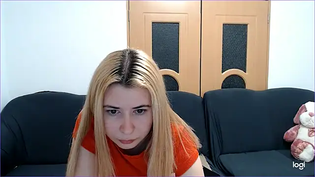 VioletaFlower7 online show from 13, 3, 2025