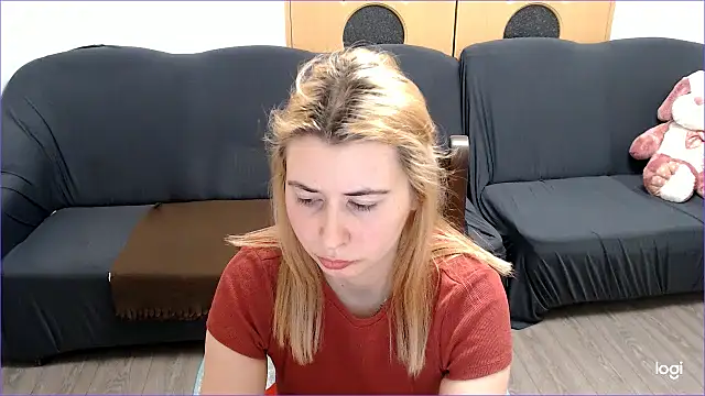 VioletaFlower7 online show from 17, 3, 2025