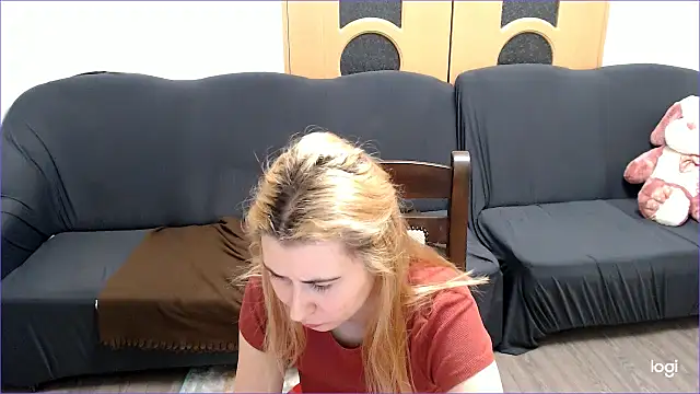 VioletaFlower7 online show from 17, 3, 2025