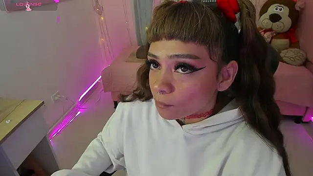 zoesullivan online show from 14, 9, 2025