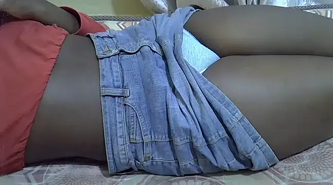 Snapshot of naughtycate_ chatting on 25, 2, 2025 naughtycate online show from 25, 2, 2025