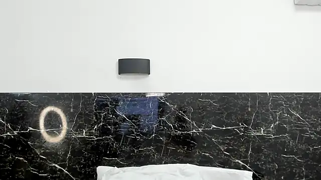 Snapshot of Juliabadlee chatting on 2, 12, 2024 Juliabadlee online show from 2, 12, 2024