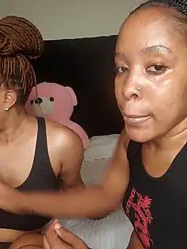 R-thequeen online show from 6, 3, 2026