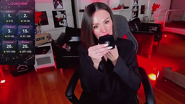 JacquiKim online show from 14, 2, 2025