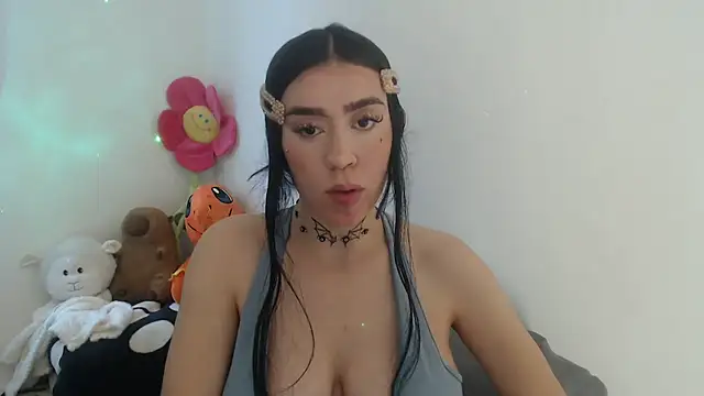 Julieta De Los Angeles online show from 13, 4, 2026