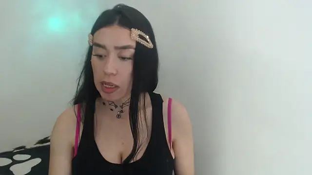 Julieta De Los Angeles online show from 15, 4, 2026