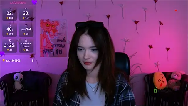 liana kisses online show from 14, 4, 2026