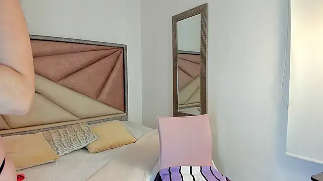 BarbaraKnox  online show from 22, 11, 2025