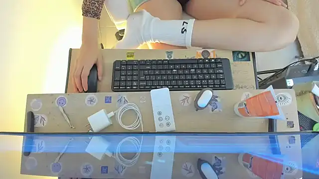 misstoya online show from 6, 12, 2024