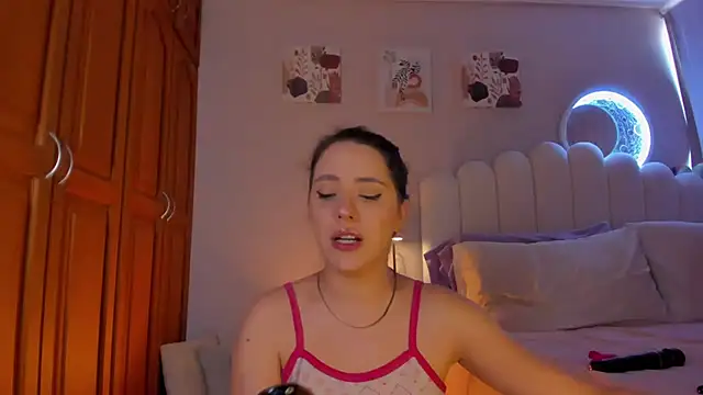 martinaaricci online show from 15, 12, 2025