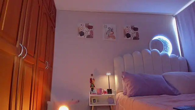 martinaaricci online show from 20, 12, 2025