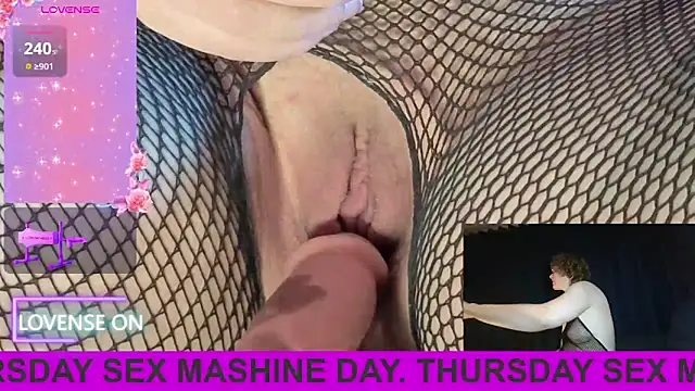 Snapshot of PernillaGirl chatting on 20, 11, 2025 PernillaGirl online show from 20, 11, 2025